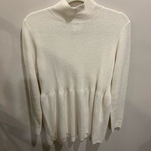 Neiman Marcus 100% Cashmere Sweater